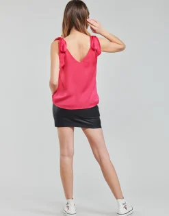 Tops / Blouses^Betty London - DELVON Rose