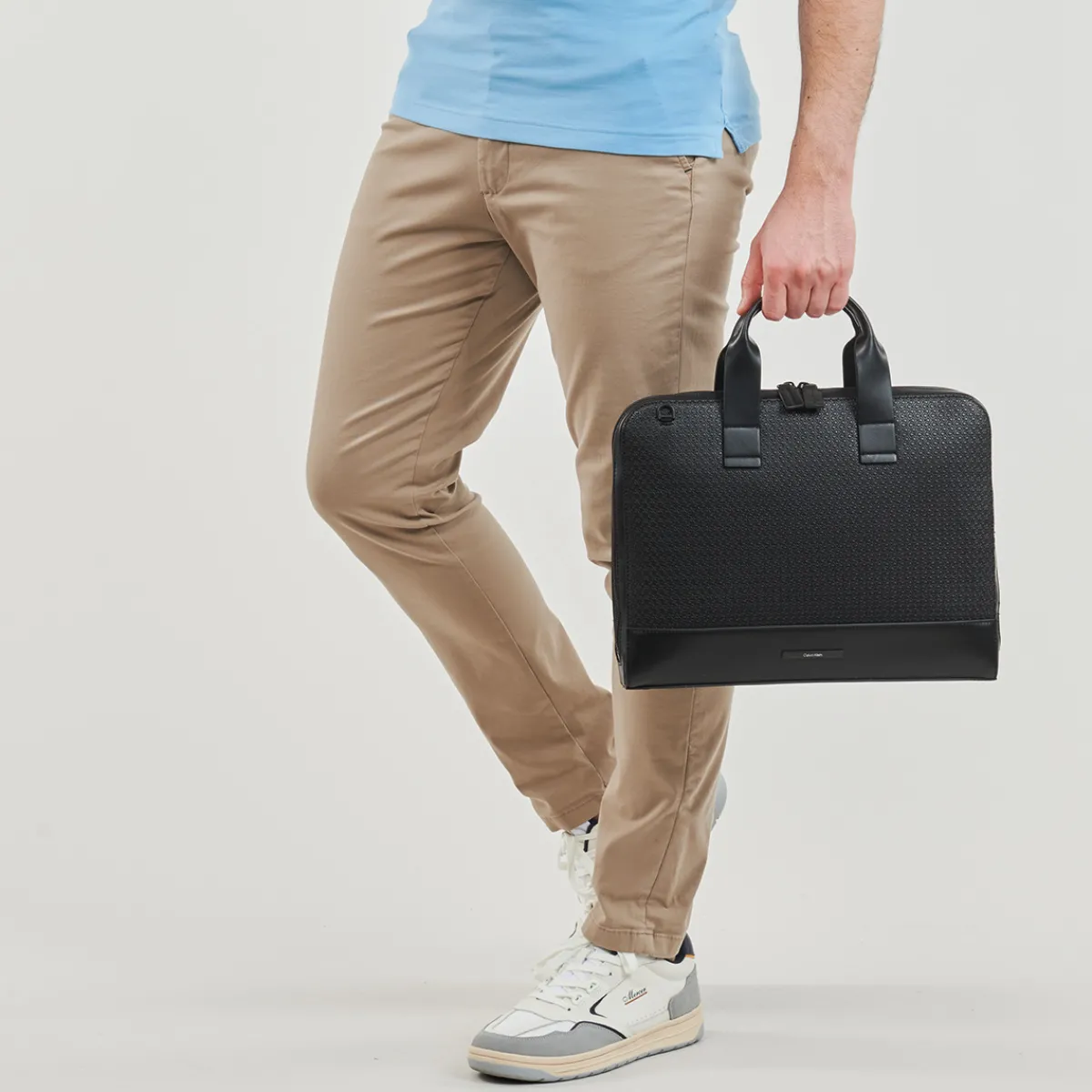 Porte-documents / Serviettes^Calvin Klein Jeans - MODERN BAR SLIM LAPTOP BAG MONO Noir