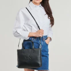 Cabas / Sacs Shopping^Calvin Klein Jeans - SCULPTED MINI EW TOTE Noir