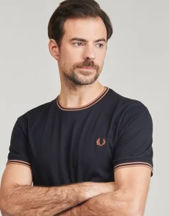 T-shirts & Polos^Fred Perry - TWIN TIPPED T-SHIRT