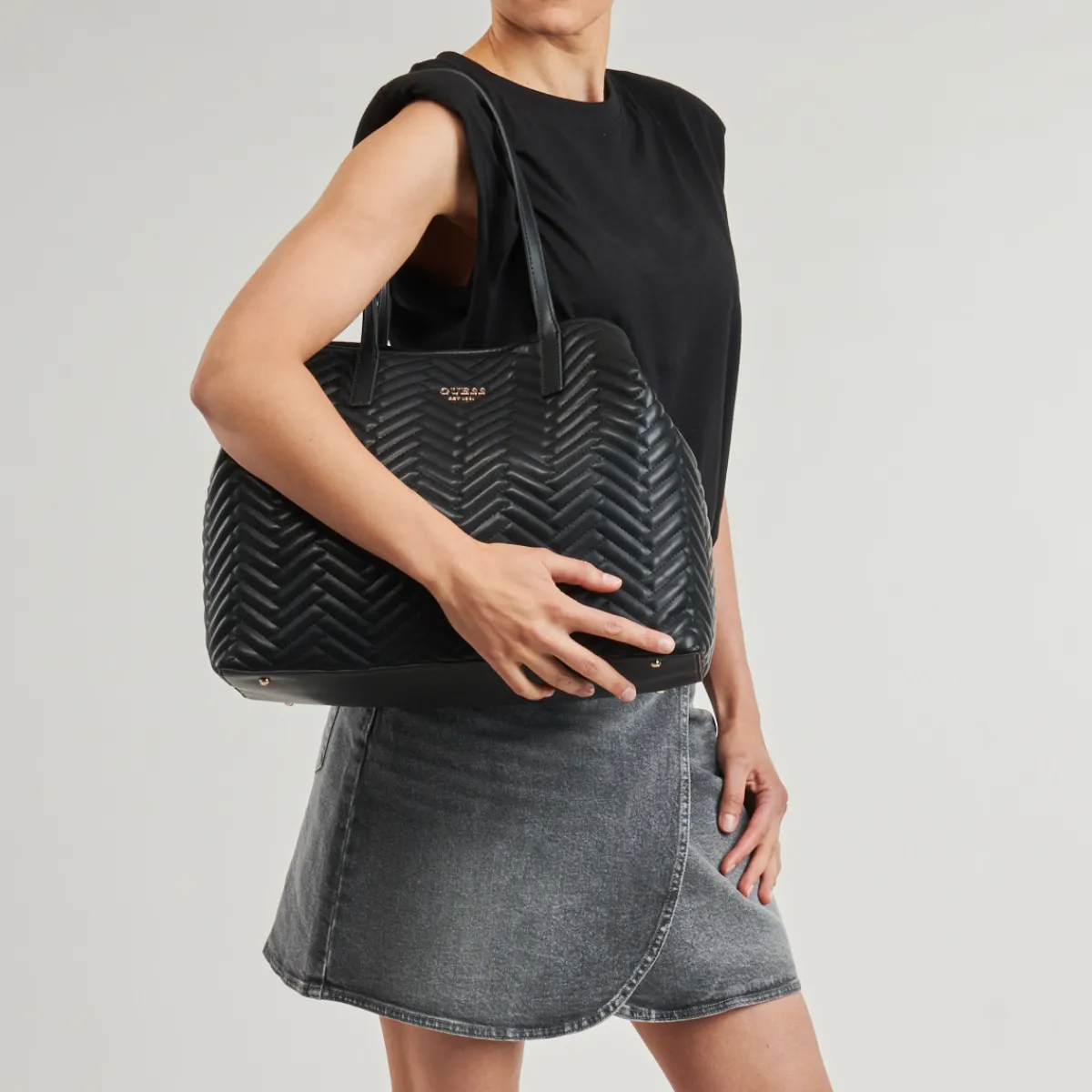 Cabas / Sacs Shopping^Guess - ANNING Noir