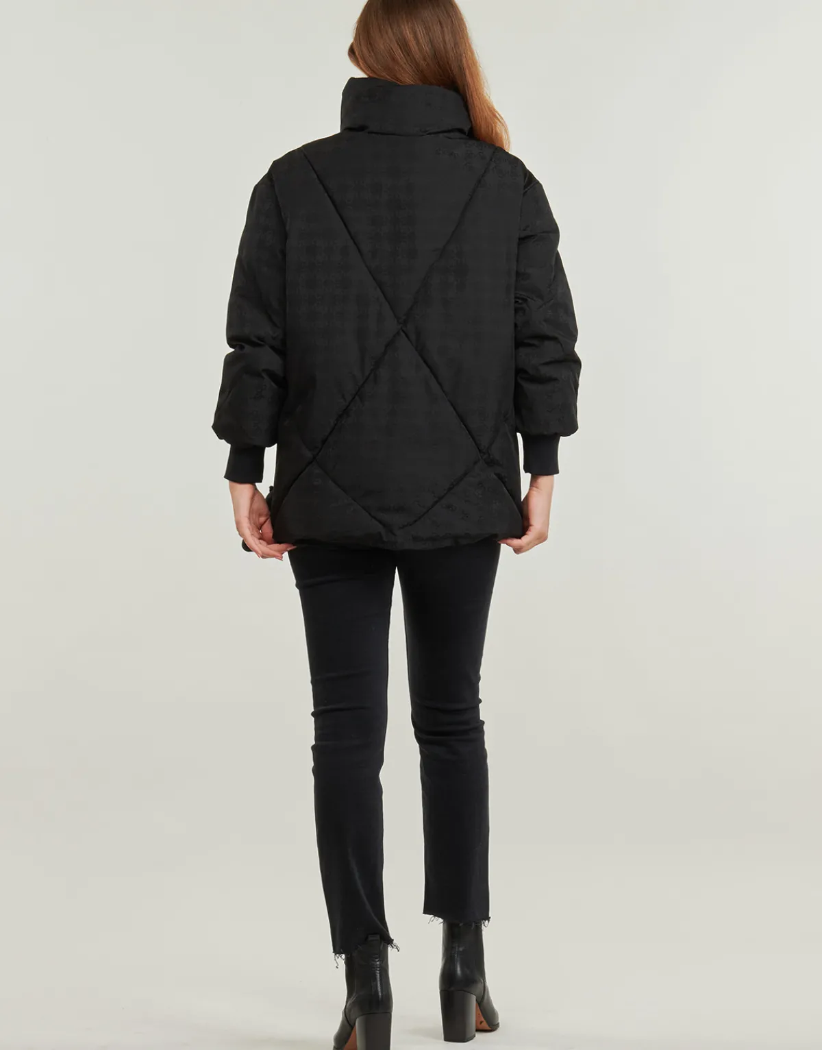 Manteaux^Guess - 4G LOGO PUFFER JACKET Noir