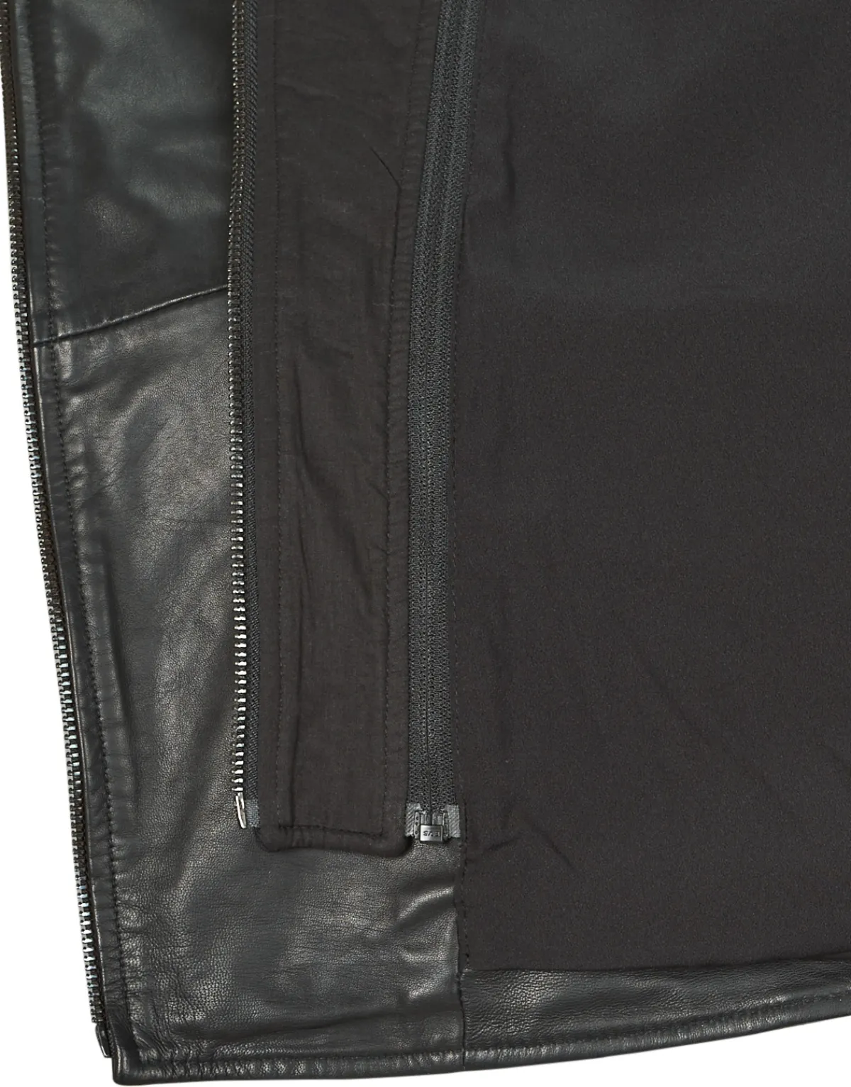Vestes^Ikks - TROUGN Noir