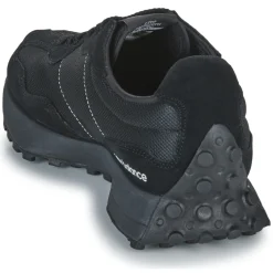 Baskets Mode^New Balance - 327 Noir