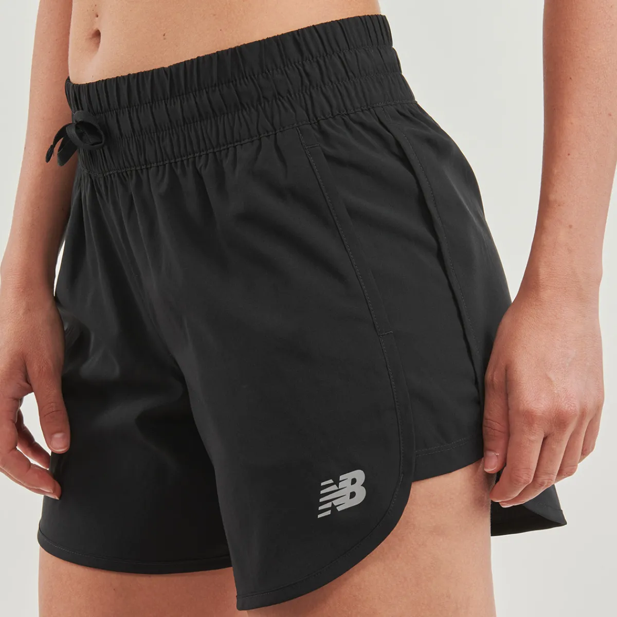 Shorts & Bermudas^New Balance - CORE 5 INCH SHORT Noir