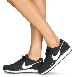 Baskets Mode^Nike - VENTURE RUNNER