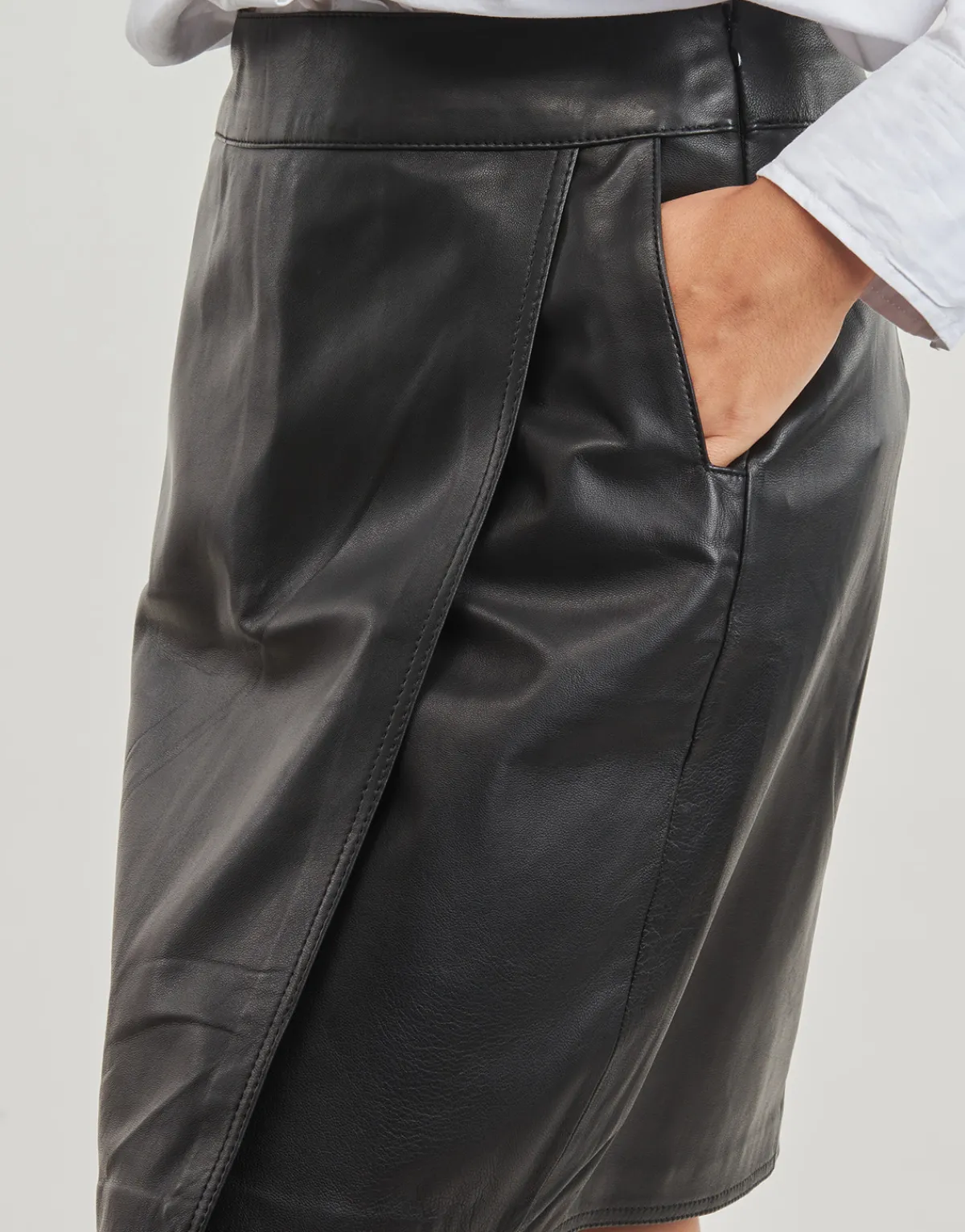 Jupes^Oakwood - AMELLE Noir