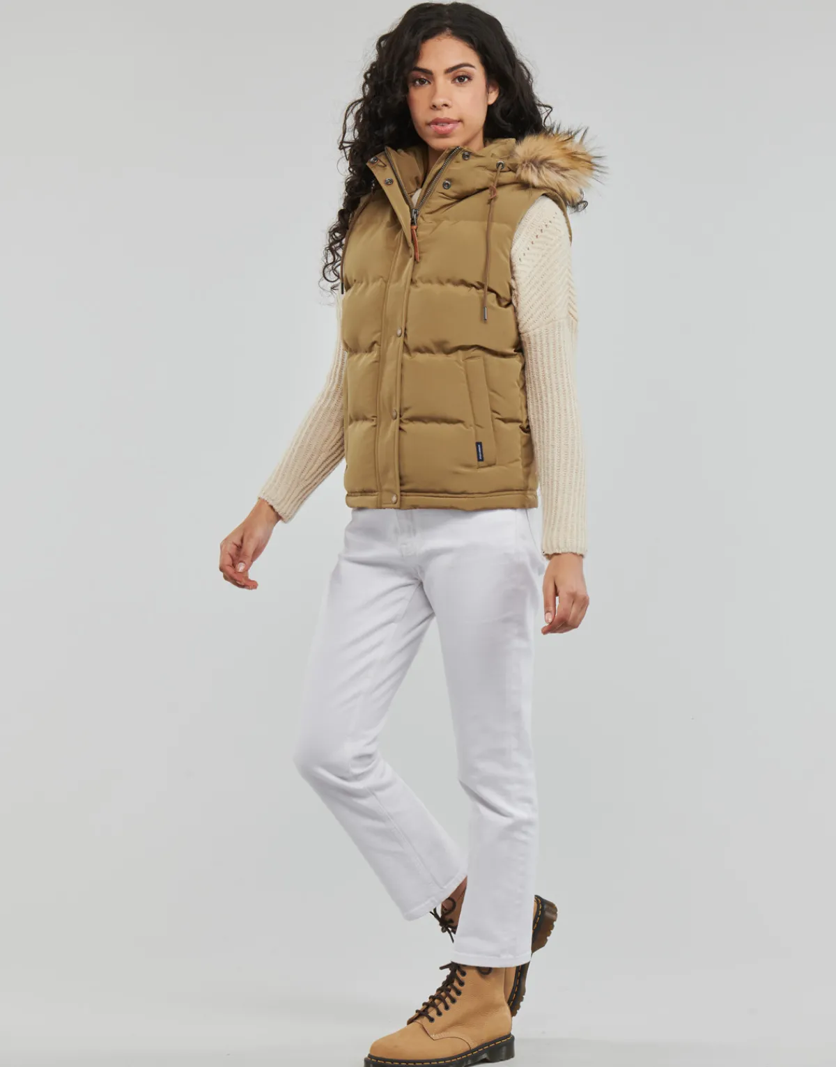 Manteaux^Superdry - VINTAGE EVEREST FAUX FUR GILET Sandstone