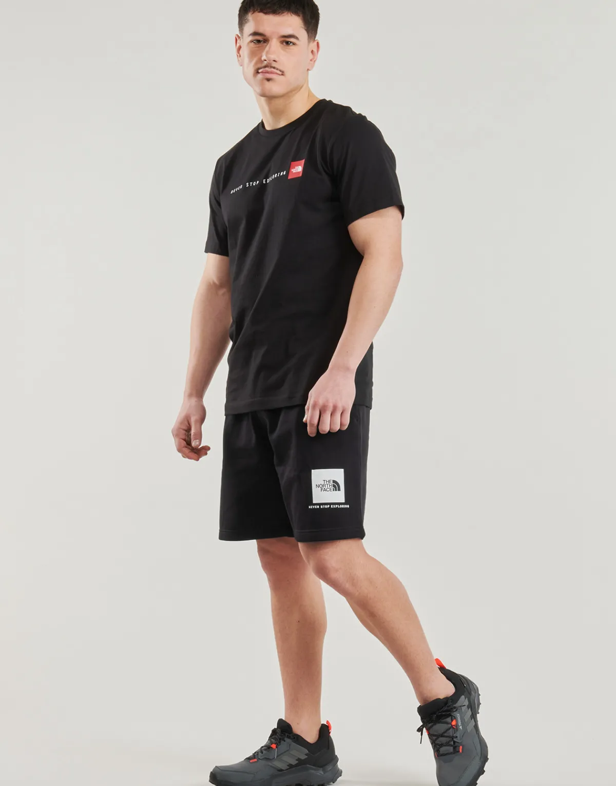Shorts & Bermudas^The North Face - Box Nse Regular Short Noir